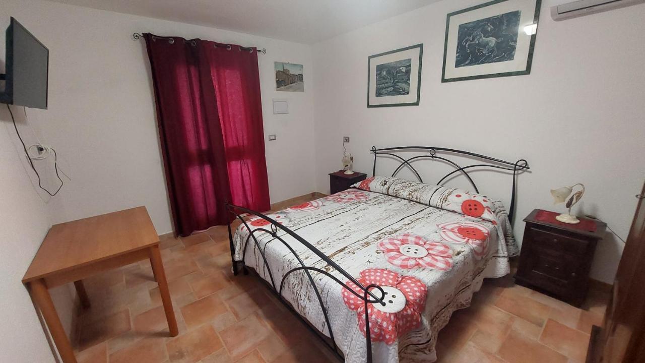 Il Lentischio Hotell Cala Sapone Exteriör bild