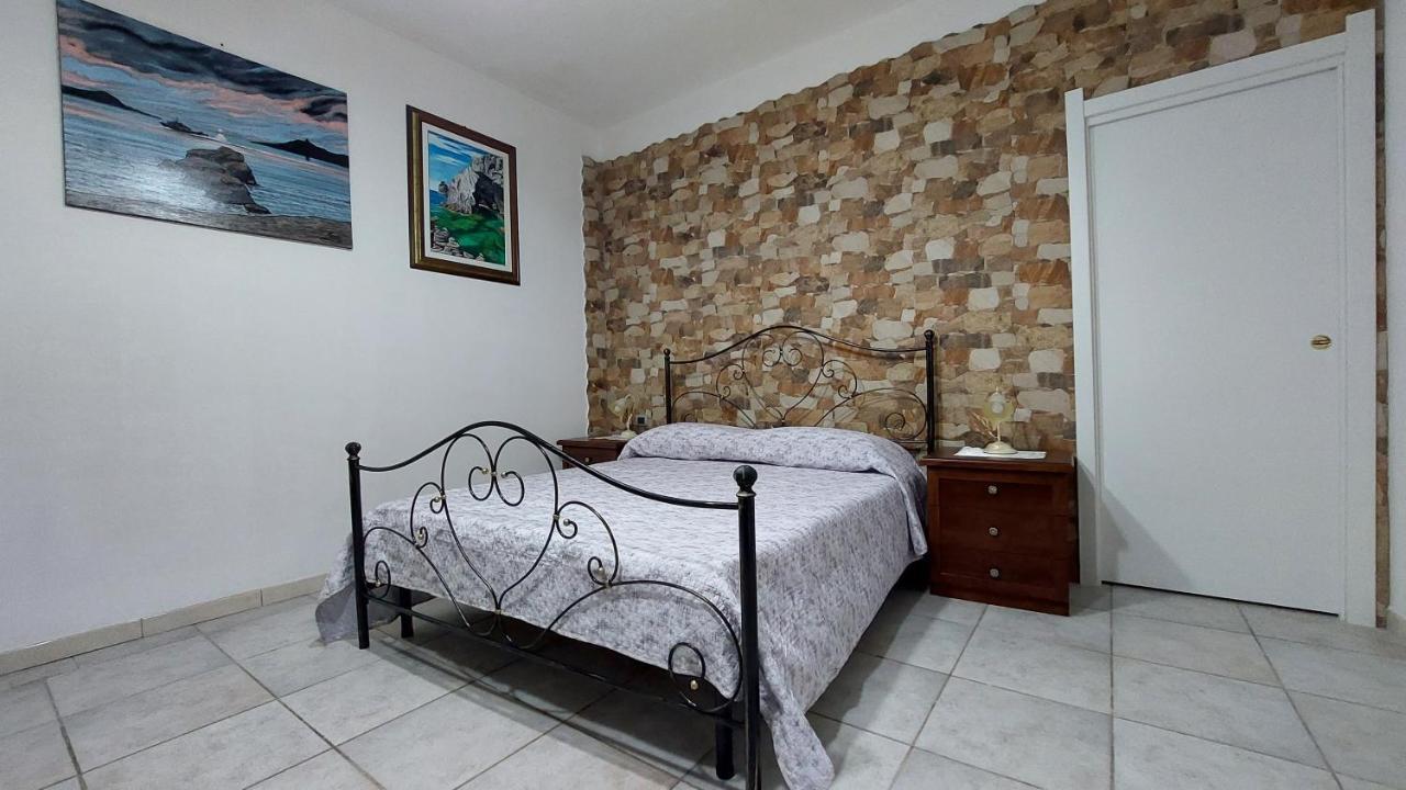 Il Lentischio Hotell Cala Sapone Exteriör bild