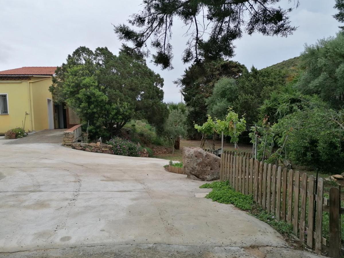 Il Lentischio Hotell Cala Sapone Exteriör bild